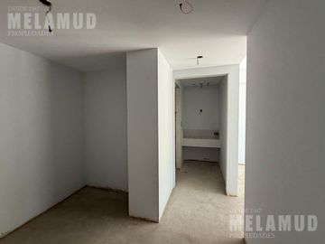 4 AMBIENTES / VENTA / COCHERA /BALCON TERRAZA