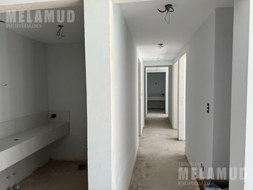 4 AMBIENTES / VENTA / COCHERA /BALCON TERRAZA