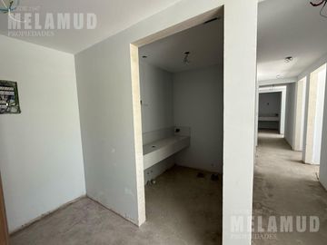 4 AMBIENTES / VENTA / COCHERA /BALCON TERRAZA