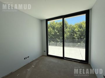 4 AMBIENTES / VENTA / COCHERA /BALCON TERRAZA