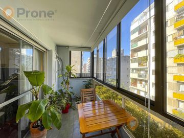 Departamento  de  3 dormitorios. Piso Exclusivo- Centro