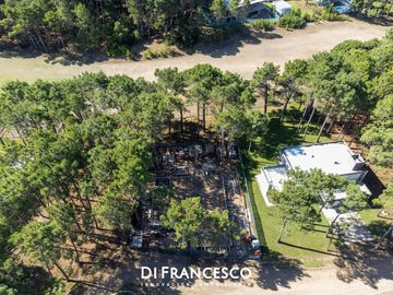 Casa 4 Ambientes en Venta en Pinamar - Isla del Golf