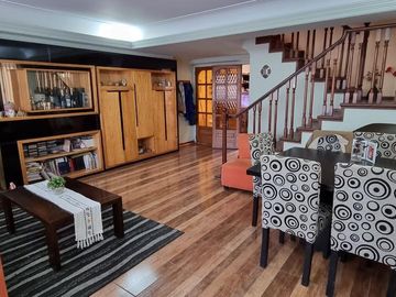 Casa en venta con pileta Villa Ballester