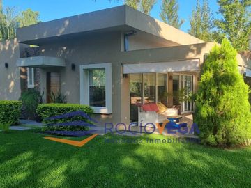 Casa en venta en Cardenal del Monte, General Rodriguez