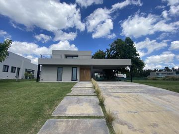 VENTA - CASA - PILARA- LA CALESA-
