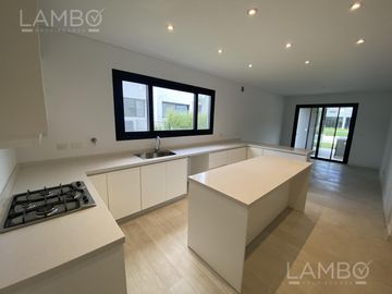 VENTA - CASA - PILARA- LA CALESA-