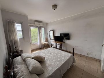 Duplex en venta actualizado en Escobar con PATIO , PARRILLA Y COCHERA
