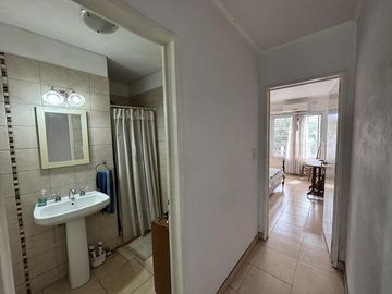 Duplex en venta actualizado en Escobar con PATIO , PARRILLA Y COCHERA