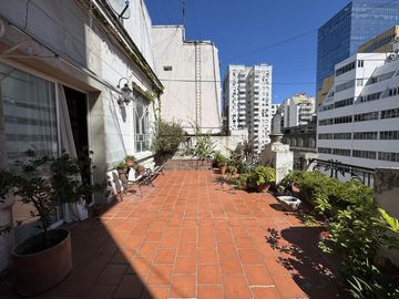 excelente estado - imperdible Departamento con  terraza de 100m2 - oportunidad - patio y parrilla