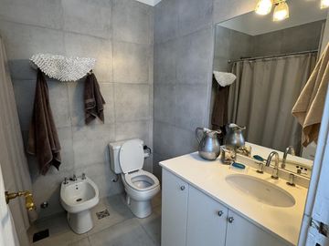 excelente estado - imperdible Departamento con  terraza de 100m2 - oportunidad - patio y parrilla