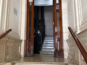 excelente estado - imperdible Departamento con  terraza de 100m2 - oportunidad - patio y parrilla