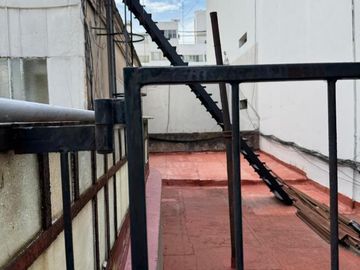 excelente estado - imperdible Departamento con  terraza de 100m2 - oportunidad - patio y parrilla