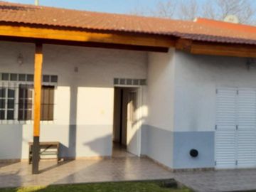 Casa de 4 ambientes en venta en Barrio Uno, Ezeiza