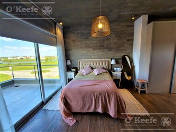 Casa en venta de Cuatro Dormitorios con Piscina en Pueblos del Plata - Magallanes