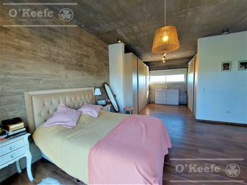 Casa en venta de Cuatro Dormitorios con Piscina en Pueblos del Plata - Magallanes