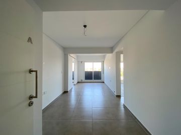 Departamento con terraza exclusiva y amenities en Maipú 2247 – Entrega inmediata