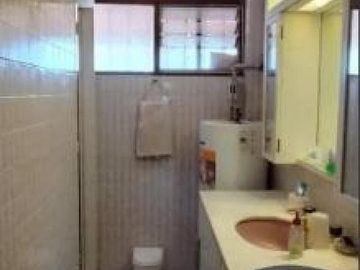 Casa en venta - 3 Dormitorios 3 Baños - Cochera - 660Mts2 - Villa Gesell