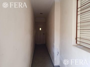 Venta de Terreno ó casa a reciclar en Wilde (28475)