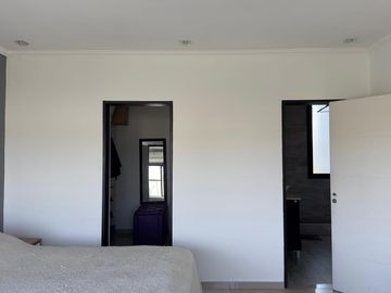 Casa en venta-Santa Isabel-Laguna-4 Ambientes-Pileta climatizada-Ingeniero Maschwitz-Escobar