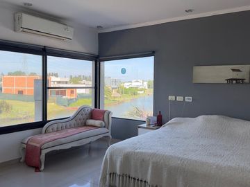 Casa en venta-Santa Isabel-Laguna-4 Ambientes-Pileta climatizada-Ingeniero Maschwitz-Escobar