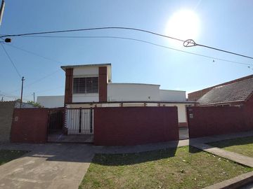 Casa - Berazategui