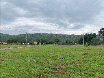 LOTE EN VENTA EN URBANIZACION PRADERAS DE GUCHINTE