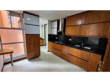 VENTA APARTAMENTO LOMA DE LOS BENEDICTINOS ENVIGADO