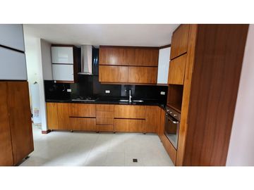 VENTA APARTAMENTO LOMA DE LOS BENEDICTINOS ENVIGADO