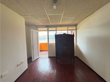 VENTA CASA CON RENTA VILLAMARIA