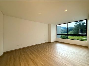 VENDEMOS CESION DE DERECHOS APARTAMENTO ULTIMO PISO ESTRENAR SAJONIA