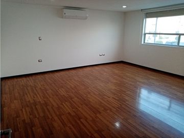 ✨ ¡HERMOSA CASA EN VENTA EN PARQUE VICTORIA, LOMAS DE ANGELÓPOLIS! ✨