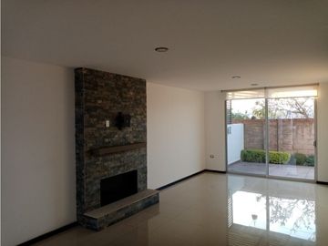 ✨ ¡HERMOSA CASA EN VENTA EN PARQUE VICTORIA, LOMAS DE ANGELÓPOLIS! ✨