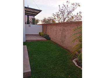 ✨ ¡HERMOSA CASA EN VENTA EN PARQUE VICTORIA, LOMAS DE ANGELÓPOLIS! ✨