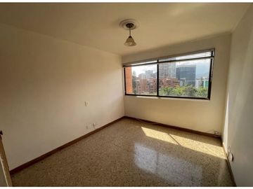 APARTAMENTO PARA LA VENTA EN EL POBLADO SECTOR DE LOS PARRA
