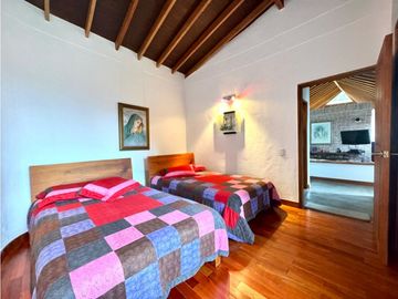 Vendo Casa campestre sector la Catedral. Envigado