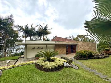 Vendo Casa campestre sector la Catedral. Envigado
