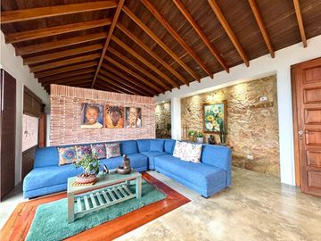 Vendo Casa campestre sector la Catedral. Envigado