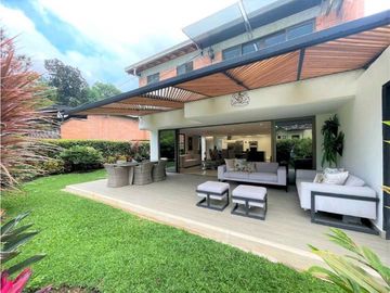 Hermosa casa en la Loma Benedictinos