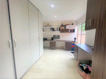 Hermosa casa en la Loma Benedictinos