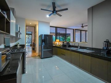 En Venta Casa en Residencial Jardines de Rejoyada en Mérida Yucatán.