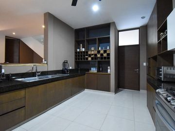 En Venta Casa en Residencial Jardines de Rejoyada en Mérida Yucatán.