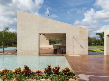 En Venta Casa en Residencial Jardines de Rejoyada en Mérida Yucatán.
