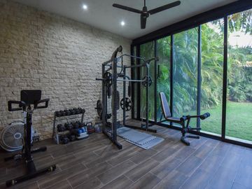 En Venta Casa en Residencial Jardines de Rejoyada en Mérida Yucatán.