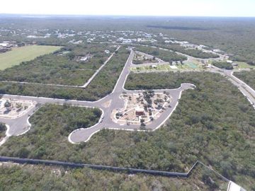 En Venta Casa en Residencial Jardines de Rejoyada en Mérida Yucatán.