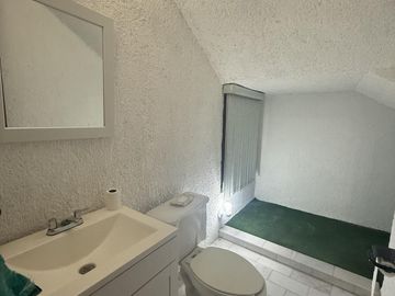 Casa en  Venta con  espacios amplios a 15 min de tec Guadalupe  Monterrey