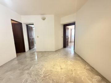Casa en  Venta con  espacios amplios a 15 min de tec Guadalupe  Monterrey