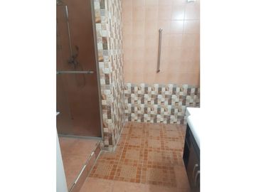 VILLA DE LAS FUENTES / 4 HABITAC. / 442m2 / CON OFICINA INDEPEN