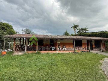 Finca pequeña en venta Circasia Quindio via Armenia