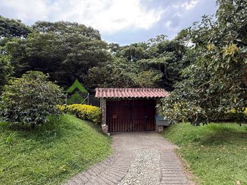 Finca pequeña en venta Circasia Quindio via Armenia