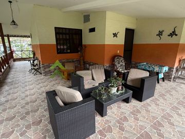 Finca pequeña en venta Circasia Quindio via Armenia